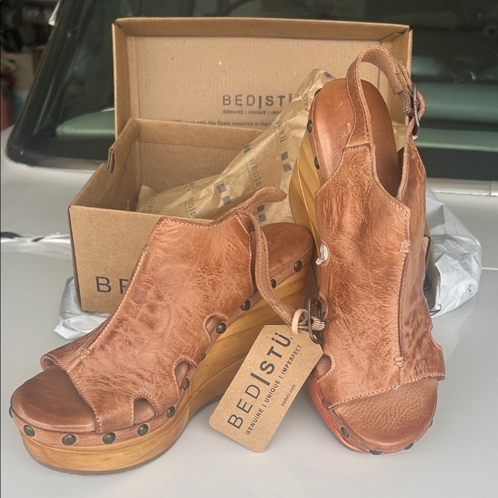 Bed Stu Tan Leather Wood-Platform Wedge Sandals - Picture 2 of 6